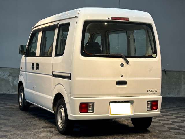 Suzuki Every 2