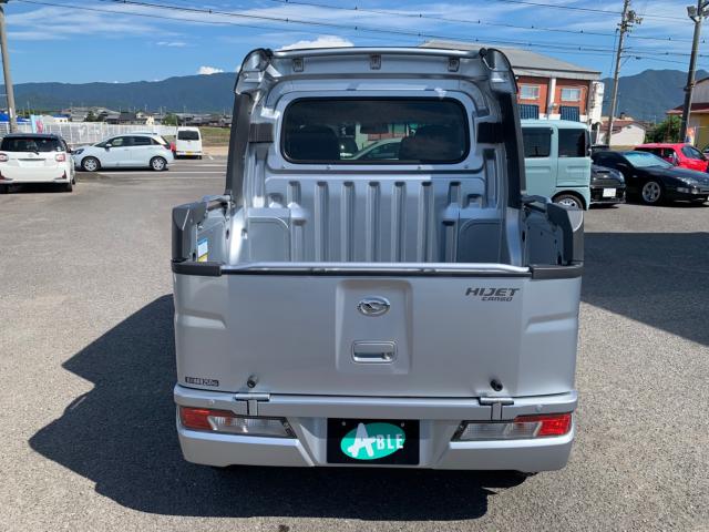 Daihatsu Hijet Deck Van 6