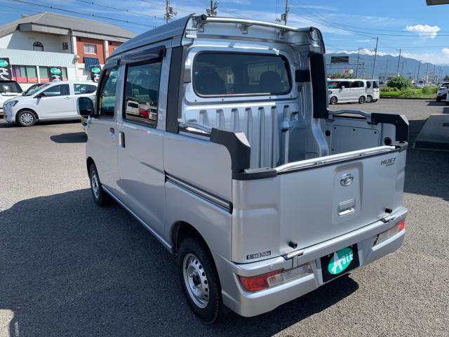 Daihatsu Hijet Deck Van 7
