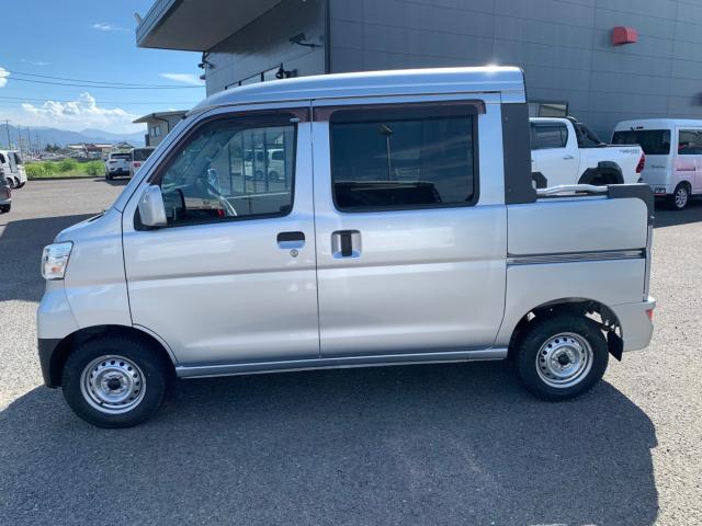 Daihatsu Hijet Deck Van 8