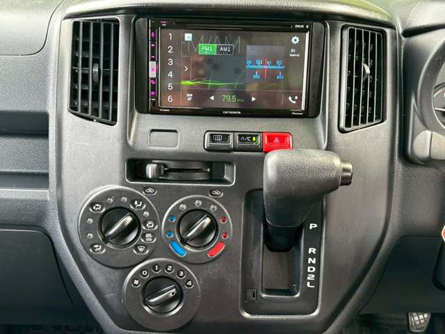 Toyota Town Ace Van 12