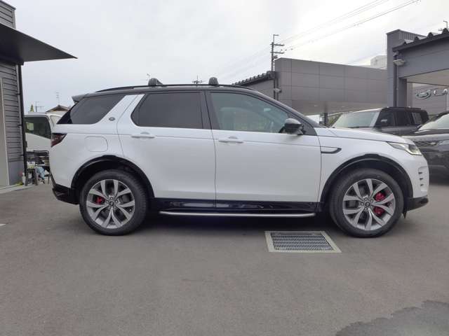 Land Rover Discovery Sport 12