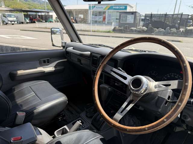 Toyota Land Cruiser Prado 12