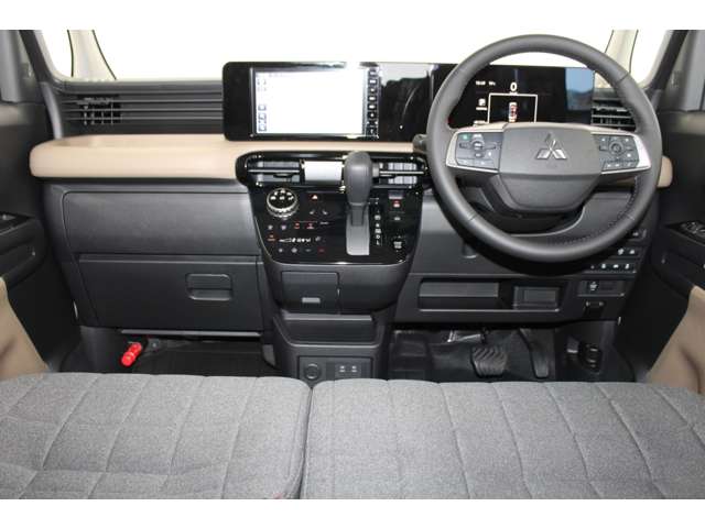 Mitsubishi Delica Mini 6