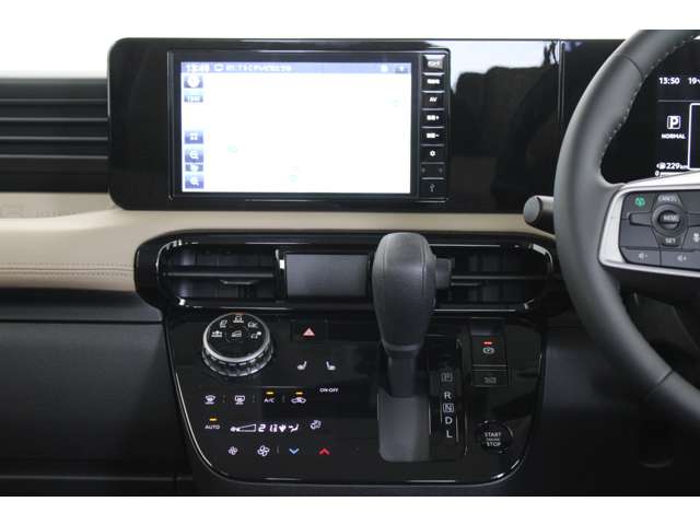 Mitsubishi Delica Mini 10