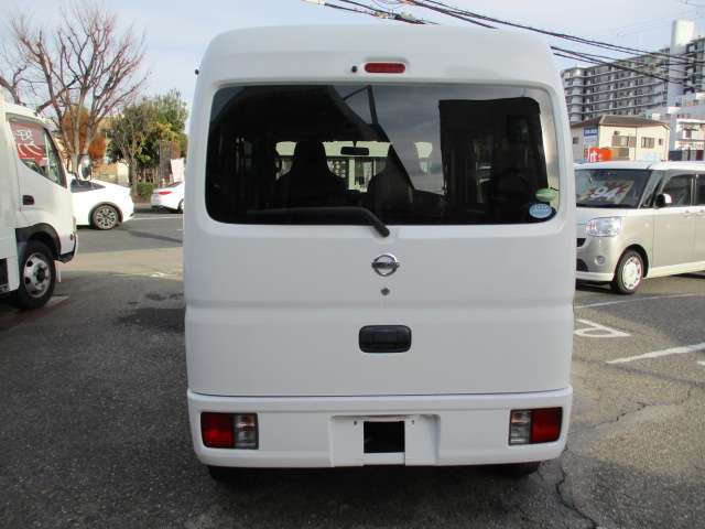Nissan NV100 Clipper 6