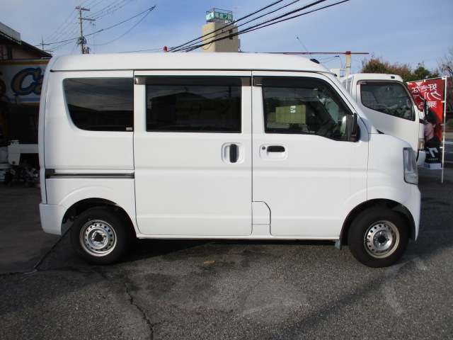 Nissan NV100 Clipper 8