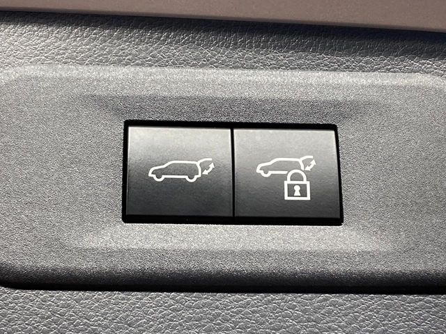 Lexus NX 7