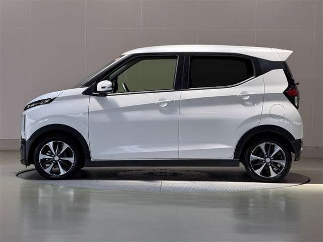 Mitsubishi eK X 2