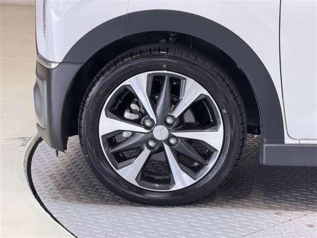 Mitsubishi eK X 8
