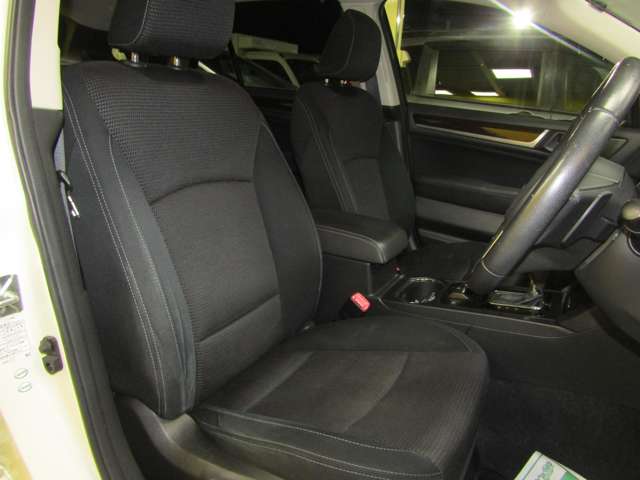 Subaru Legacy Outback 6