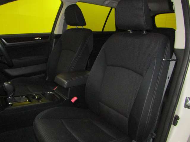 Subaru Legacy Outback 7
