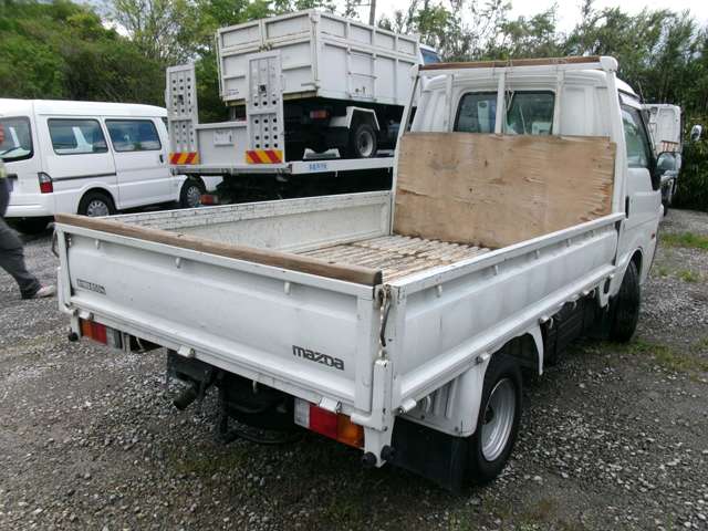 Mazda Bongo Truck 6