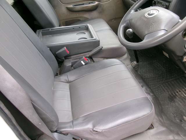 Mazda Bongo Truck 8