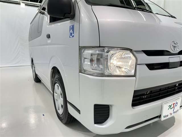 Toyota Regius Ace 8