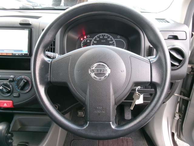 Nissan AD 10