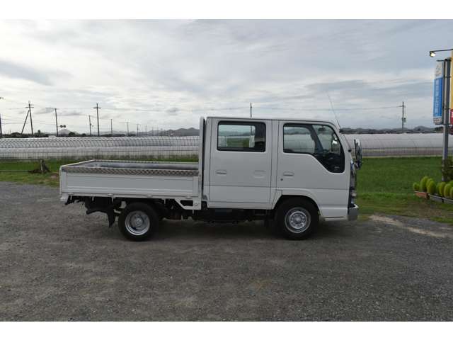 Isuzu Elf 12