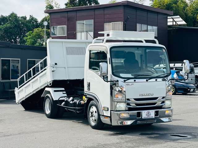 Isuzu Elf 9