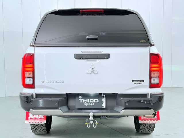Mitsubishi Triton 9
