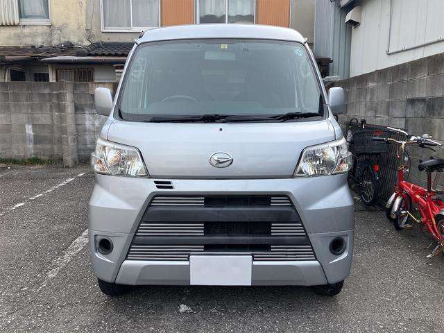 Daihatsu Hijet Cargo 3