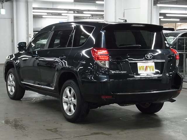 Toyota Vanguard 11