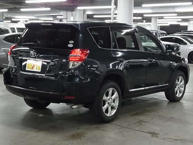Toyota Vanguard 6