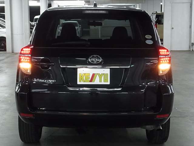 Toyota Vanguard 10
