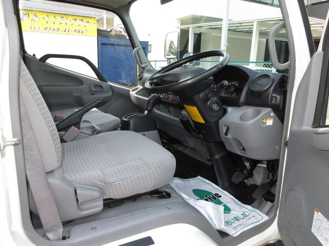 Hino Dutro 10