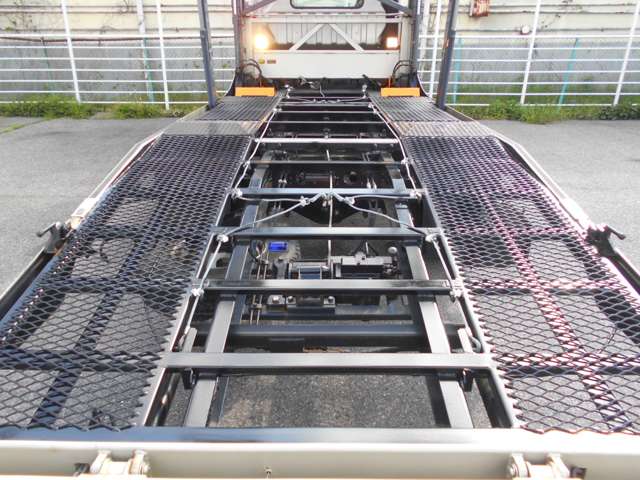 Mitsubishi Fuso Canter 12