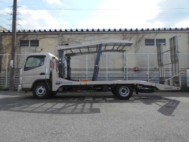 Mitsubishi Fuso Canter 4