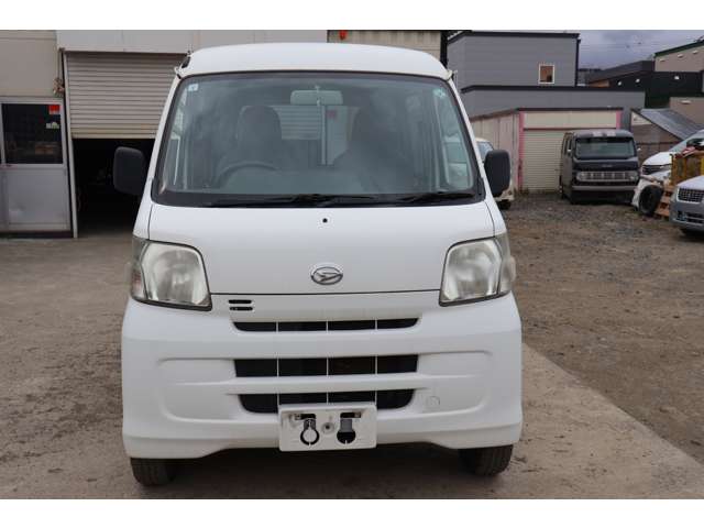 Daihatsu Hijet Cargo 2