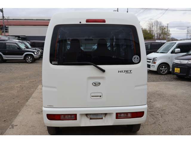 Daihatsu Hijet Cargo 5