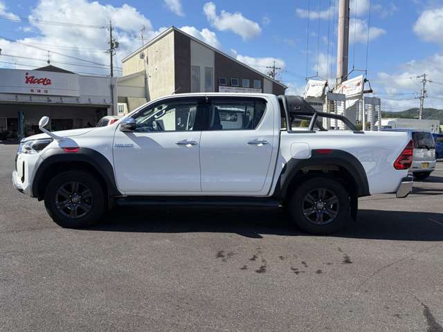 Toyota Hilux 8