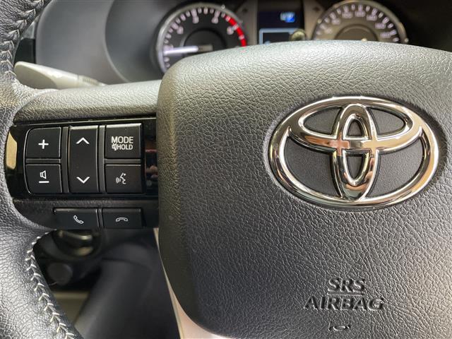 Toyota Hilux 11