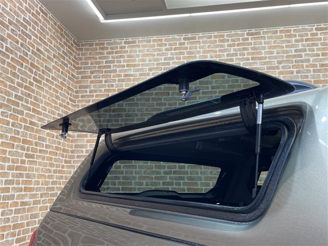 Toyota Hilux 2