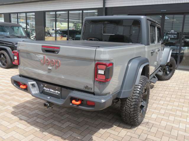 Jeep Gladiator 12