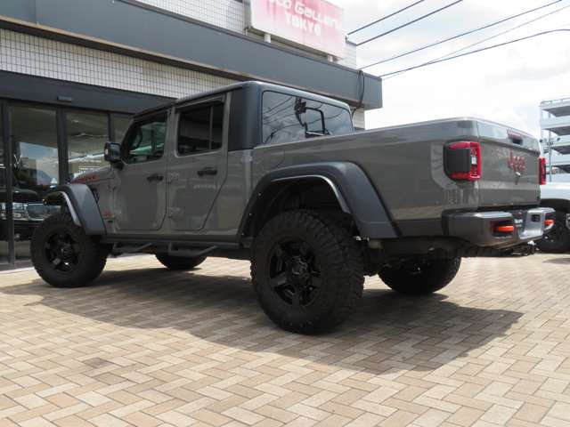 Jeep Gladiator 8