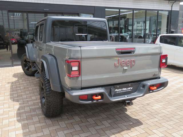 Jeep Gladiator 10