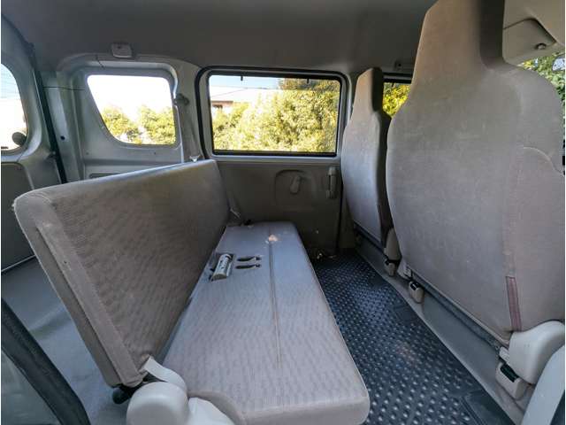 Nissan NV100 Clipper 12