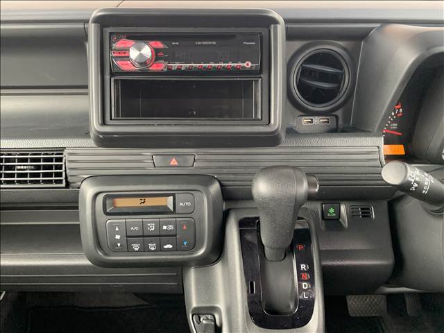 Honda N-VAN 9