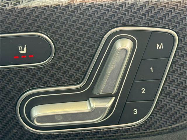 Mercedes-Benz GLA-Class 9