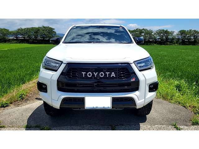 Toyota Hilux 2