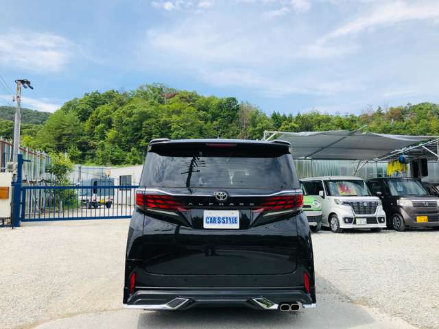 Toyota Alphard 12