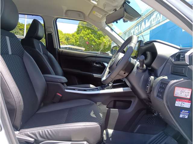 Daihatsu Rocky 7