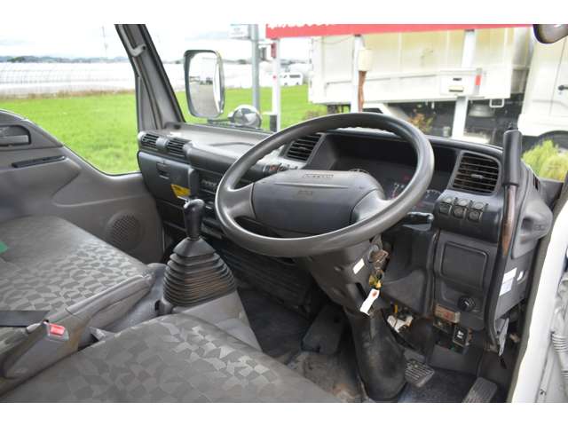 Nissan Atlas 7