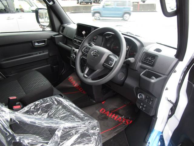 Daihatsu Atrai 11