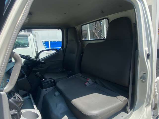 Hino Dutro 12