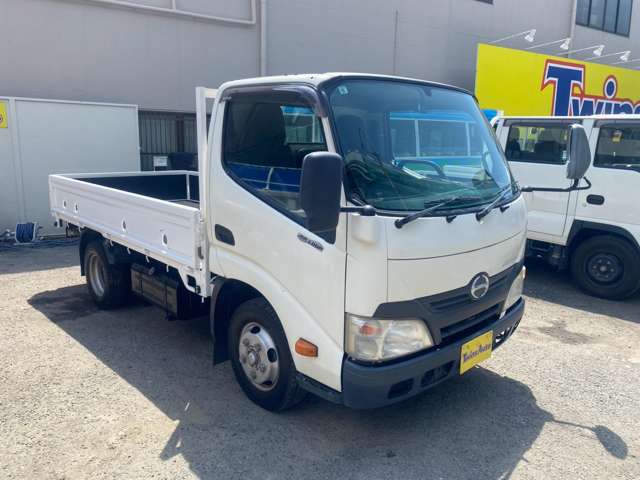 Hino Dutro 2