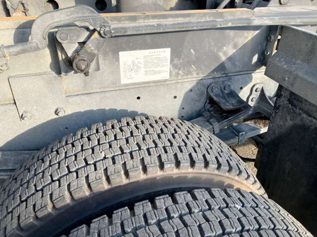 Isuzu Forward 11