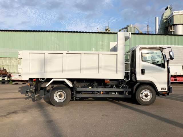 Isuzu Forward 5